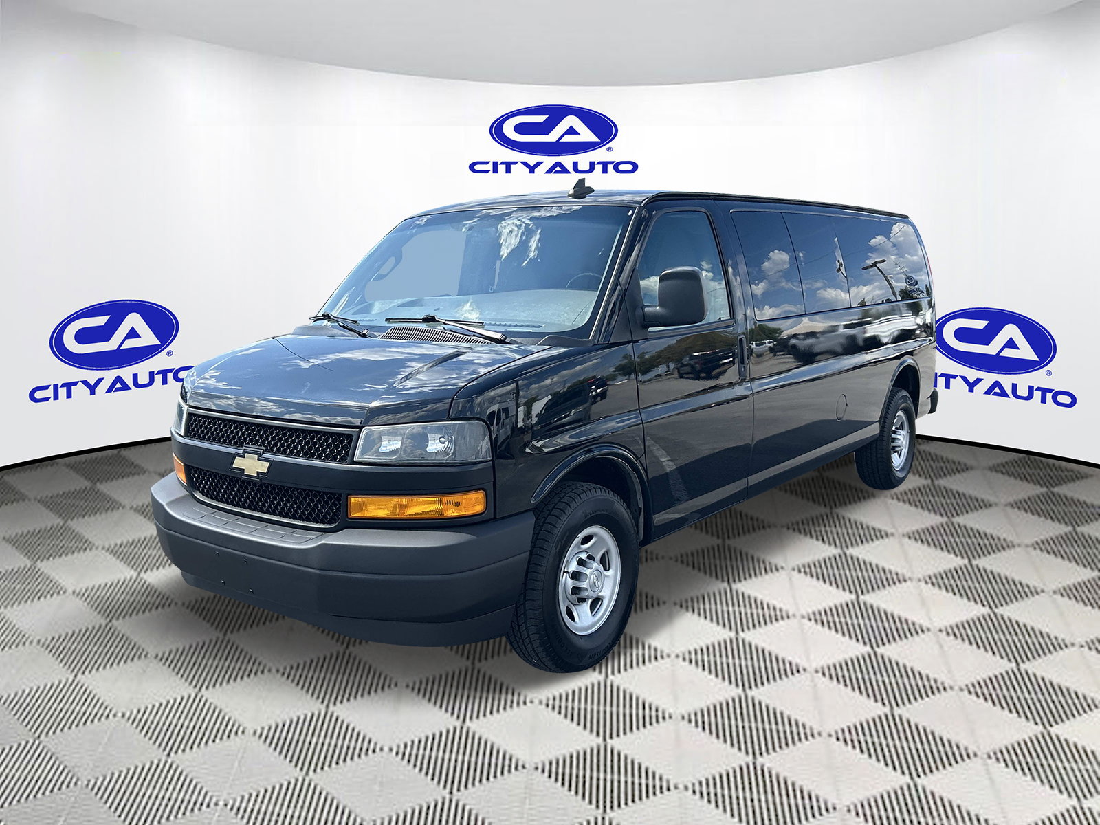 Used 2019 Chevrolet Express 3500 Van