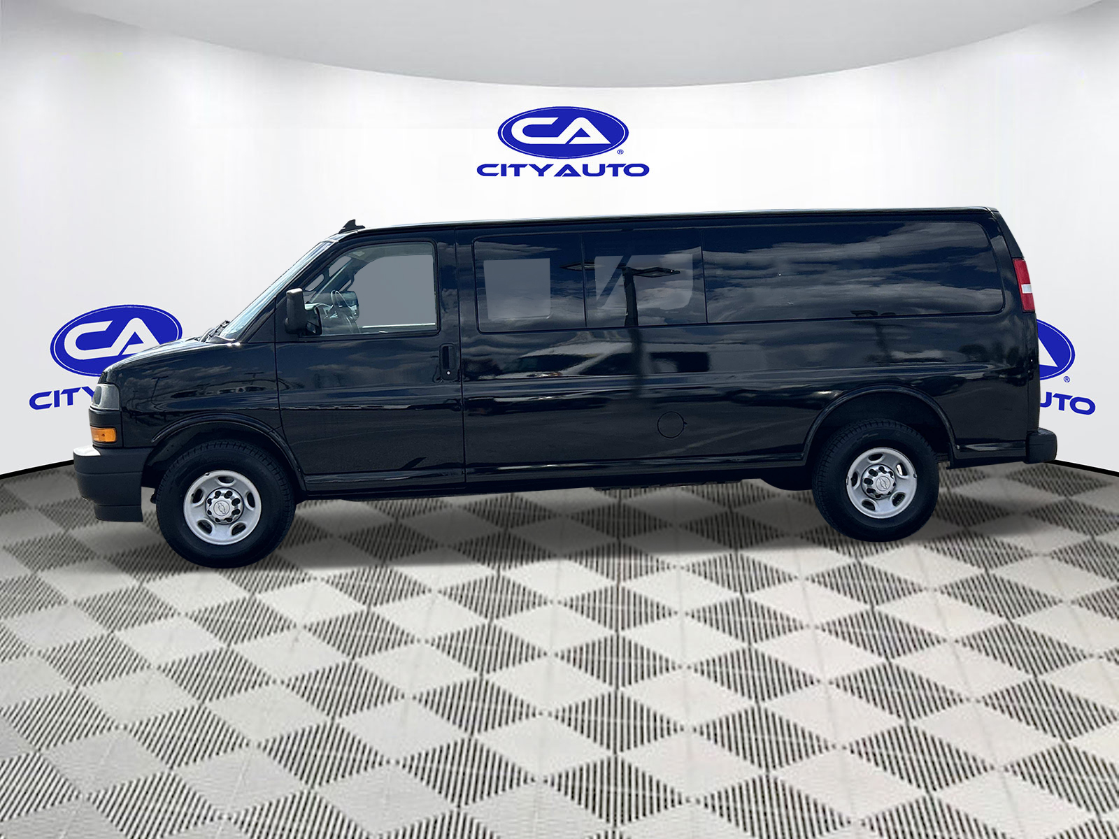 Used 2019 Chevrolet Express 3500 Van