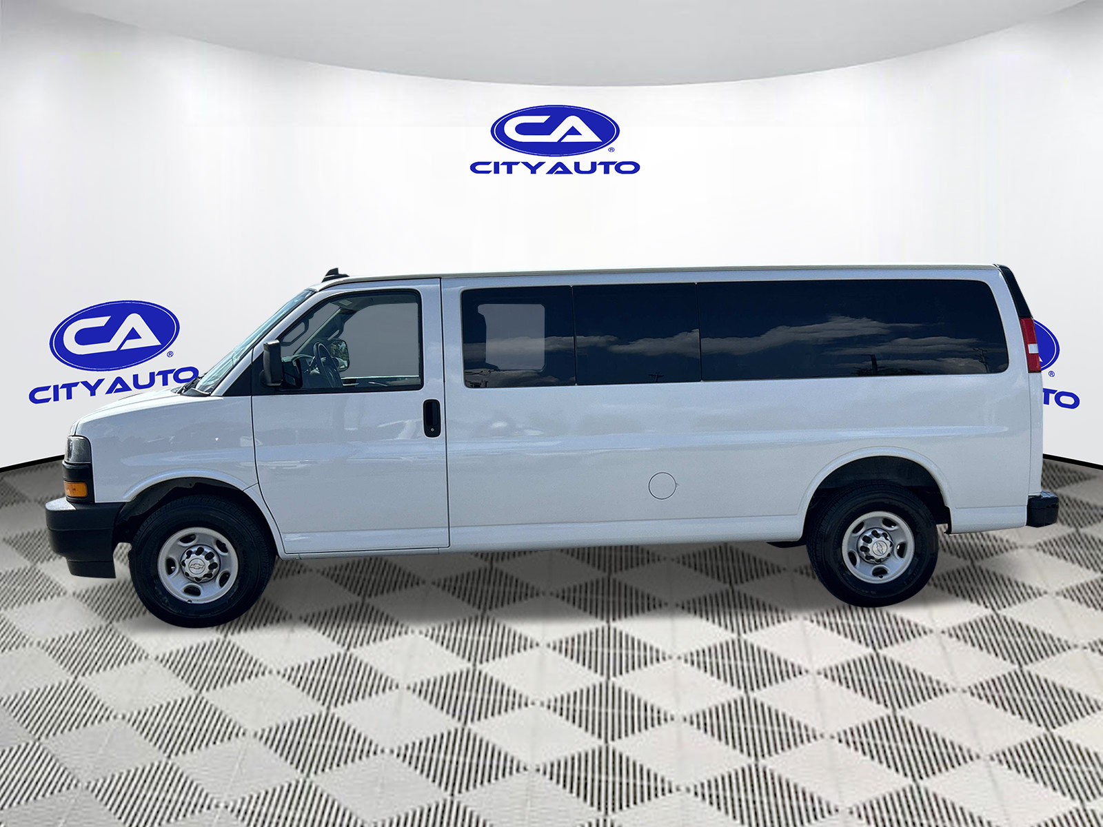 Used 2019 Chevrolet Express 3500 Van