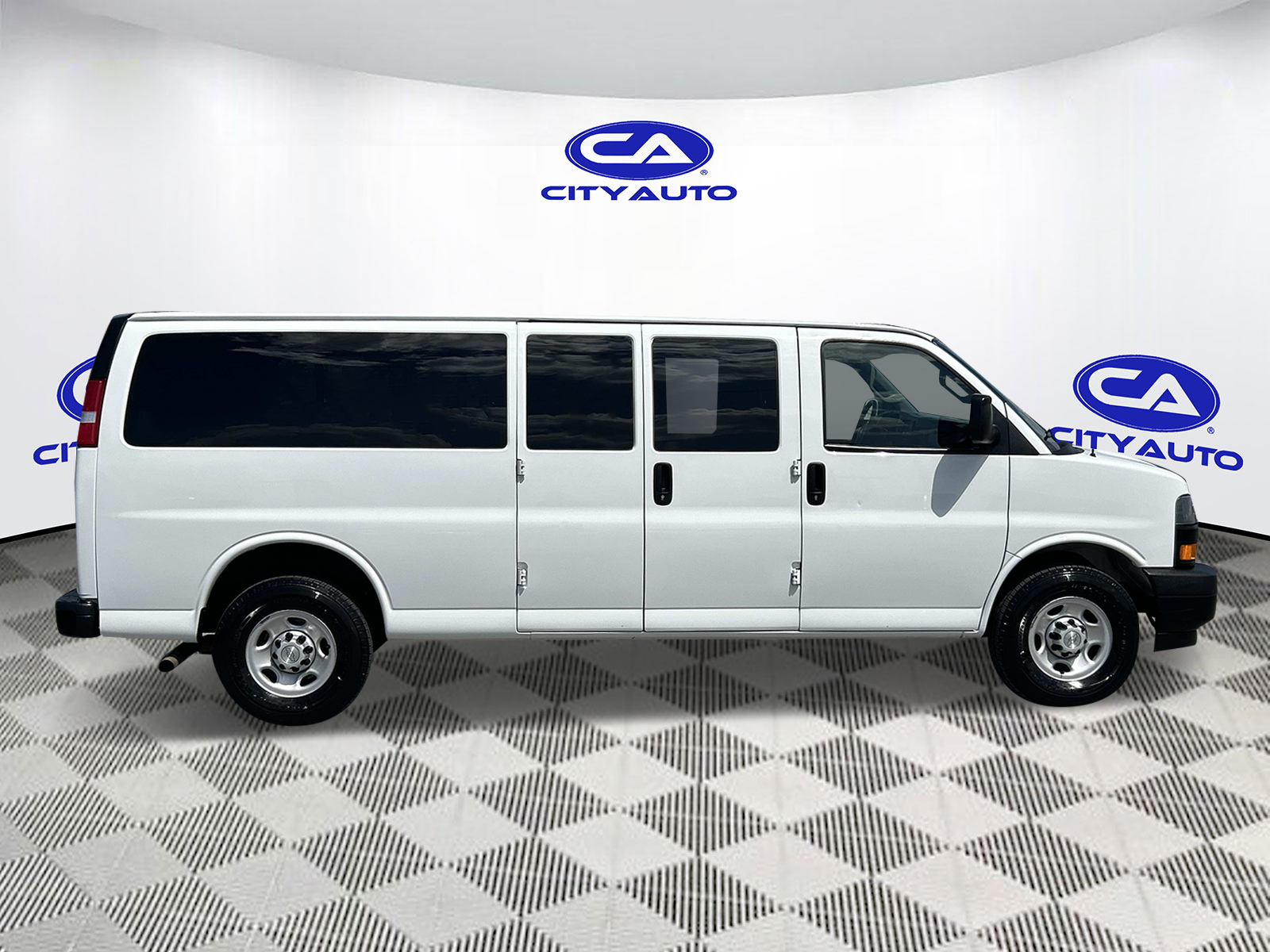 Used 2019 Chevrolet Express 3500 Van