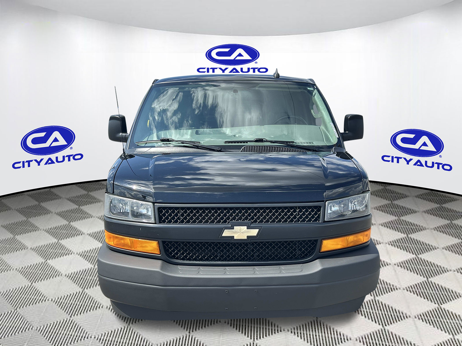 Used 2019 Chevrolet Express 3500 Van