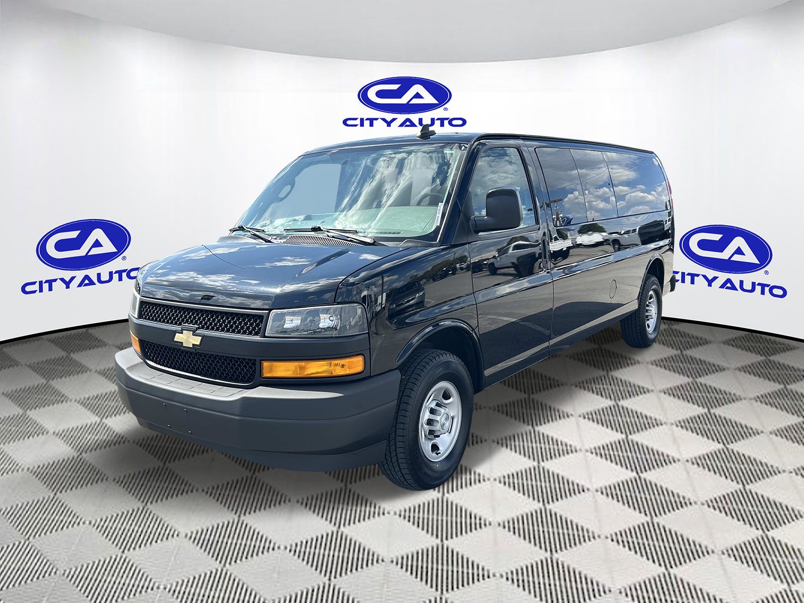 Used 2019 Chevrolet Express 3500 Van