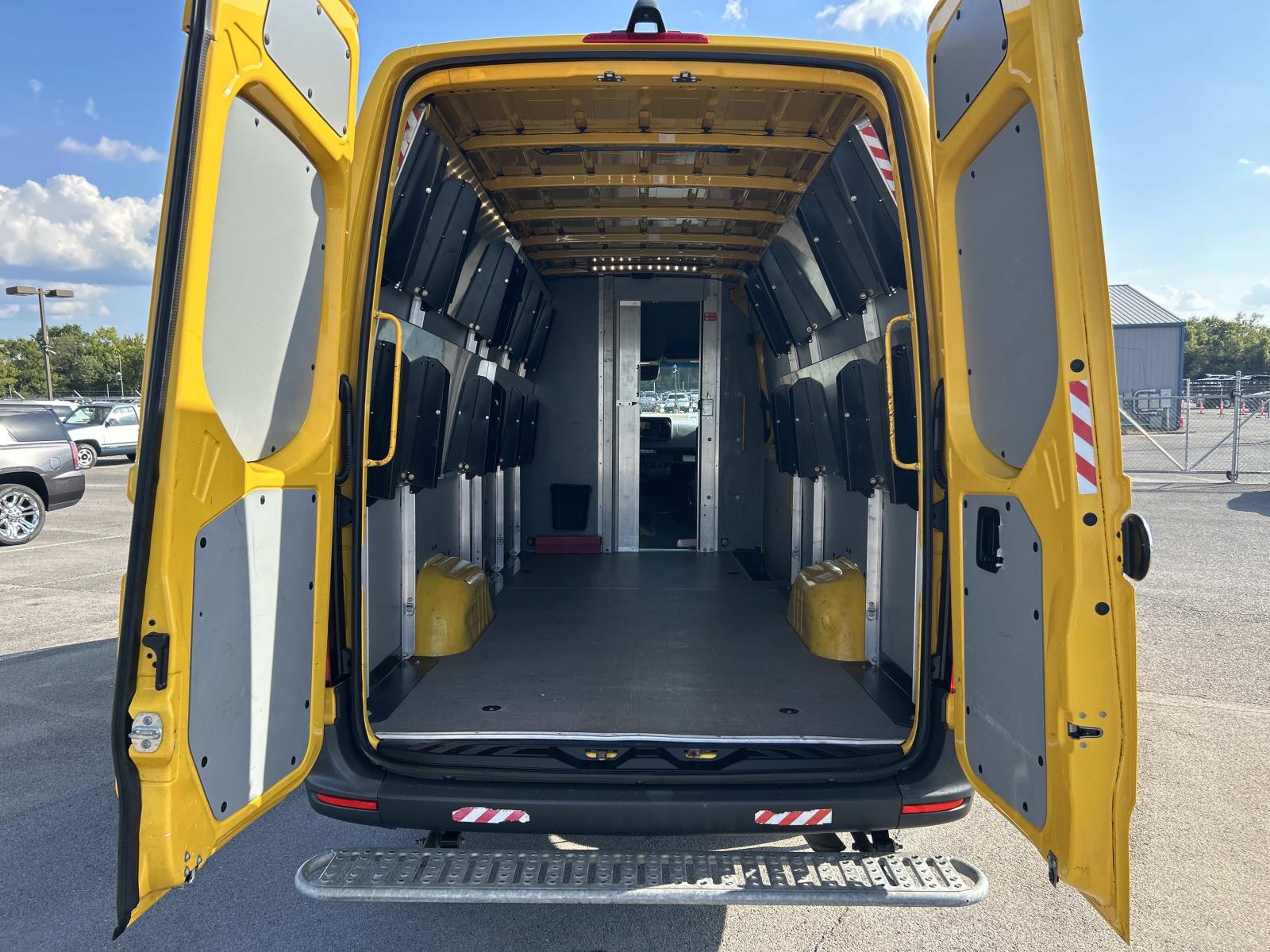 Used 2021 Mercedes-benz Sprinter 2500 Van