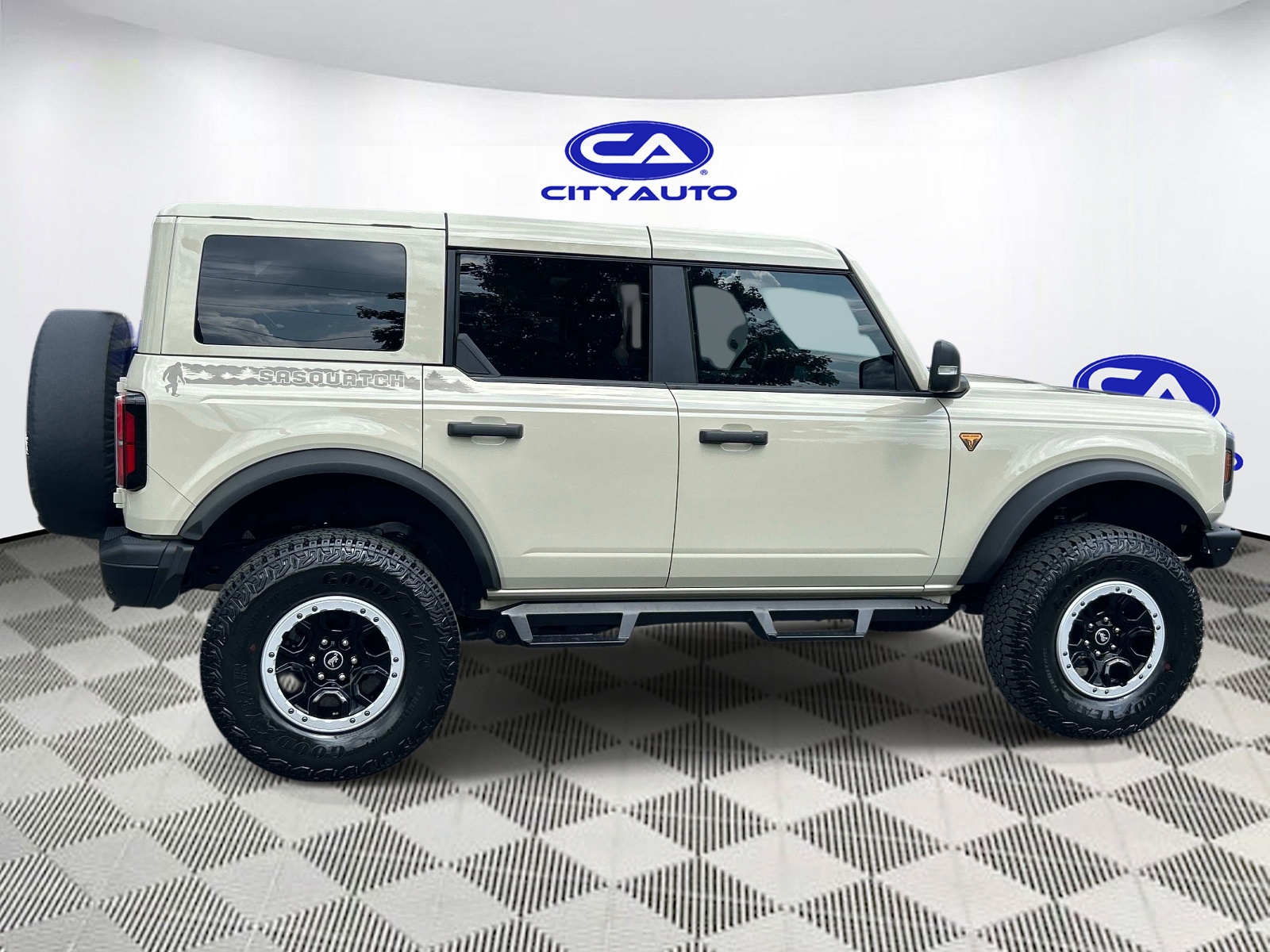 Used 2025 Ford Bronco SUV
