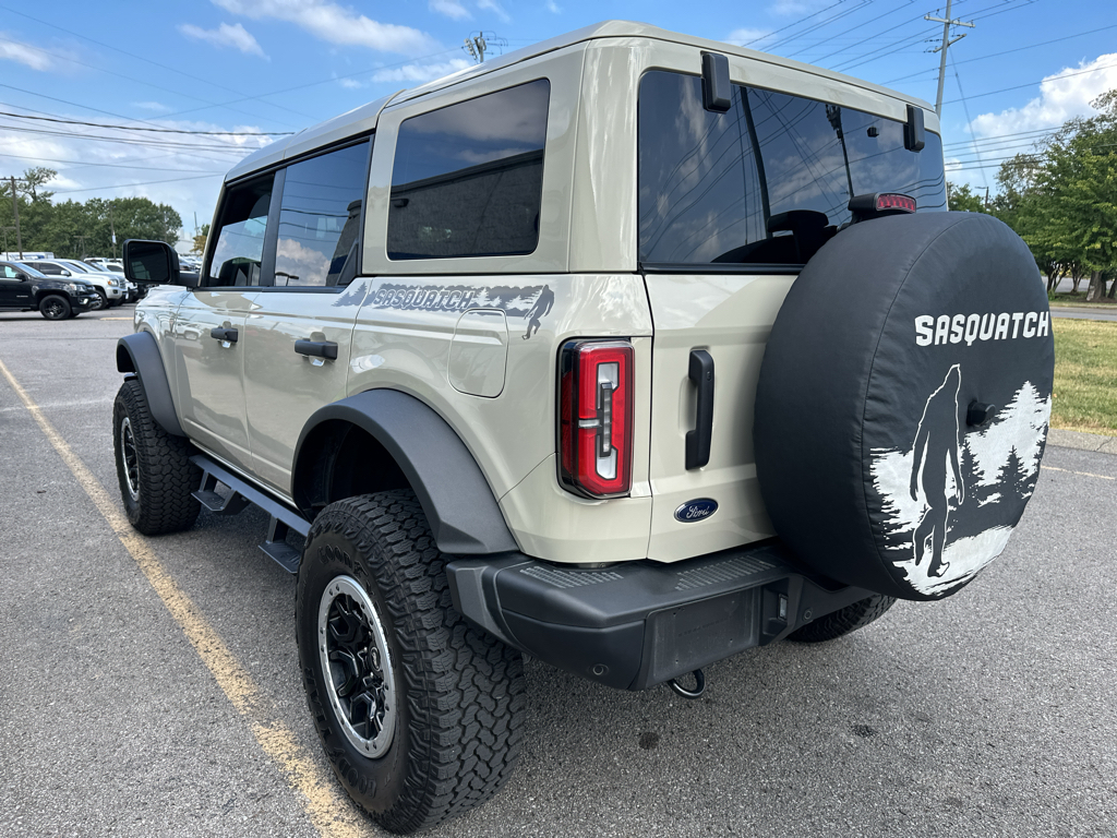 Vehicle photo 6