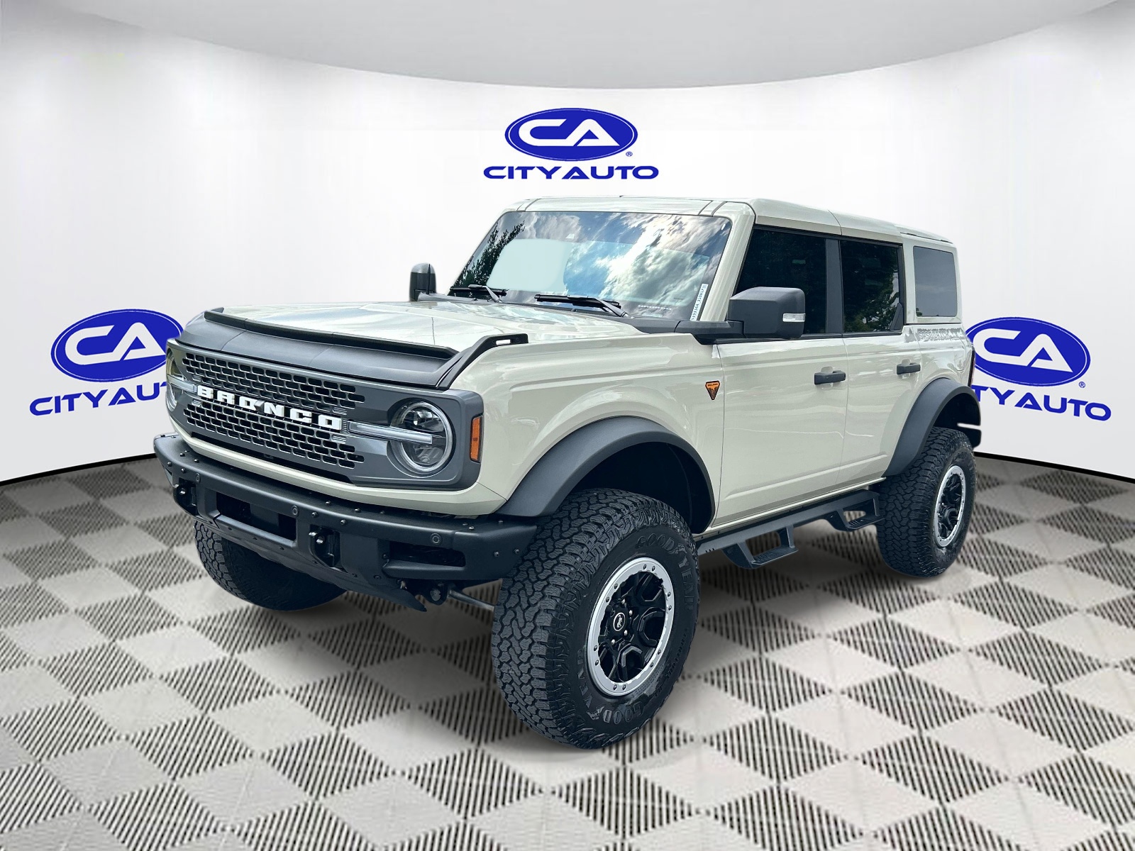 Used 2025 Ford Bronco SUV