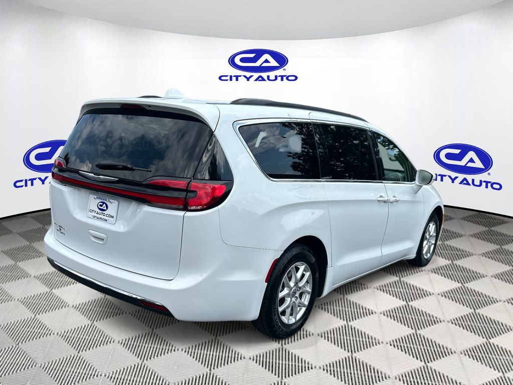 Used 2022 Chrysler Pacifica Van