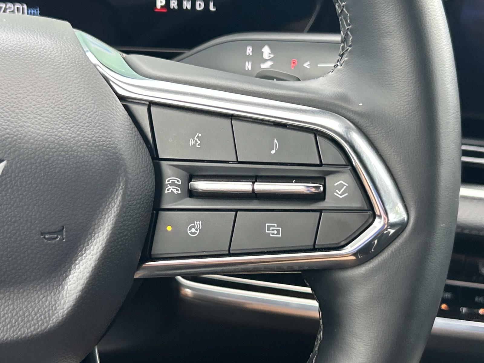 Vehicle photo 37