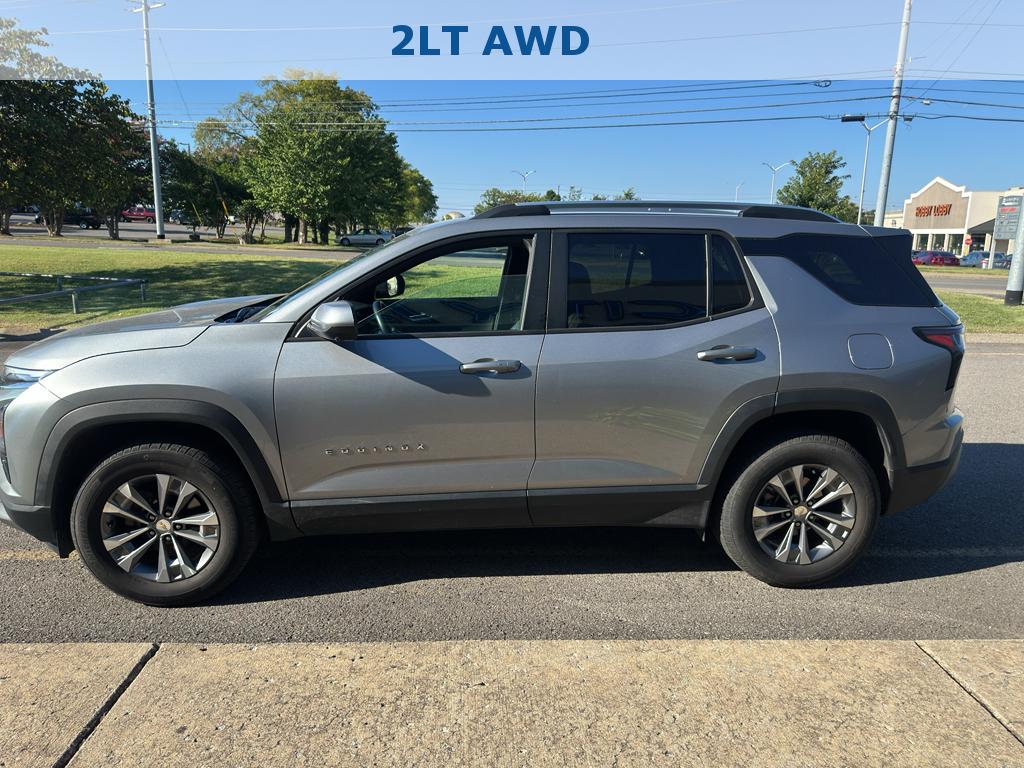 Vehicle photo 7