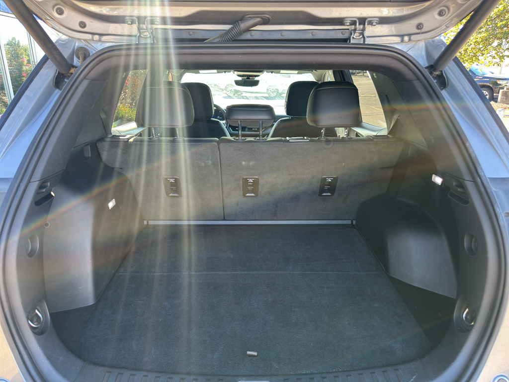 Vehicle photo 14