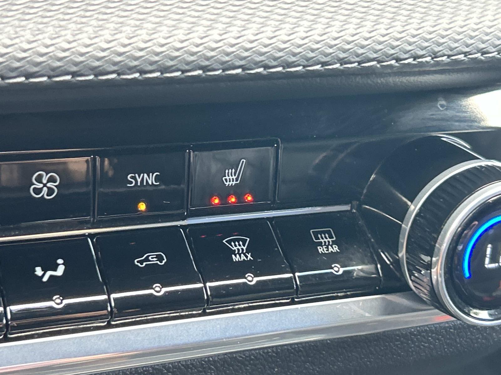 Vehicle photo 34