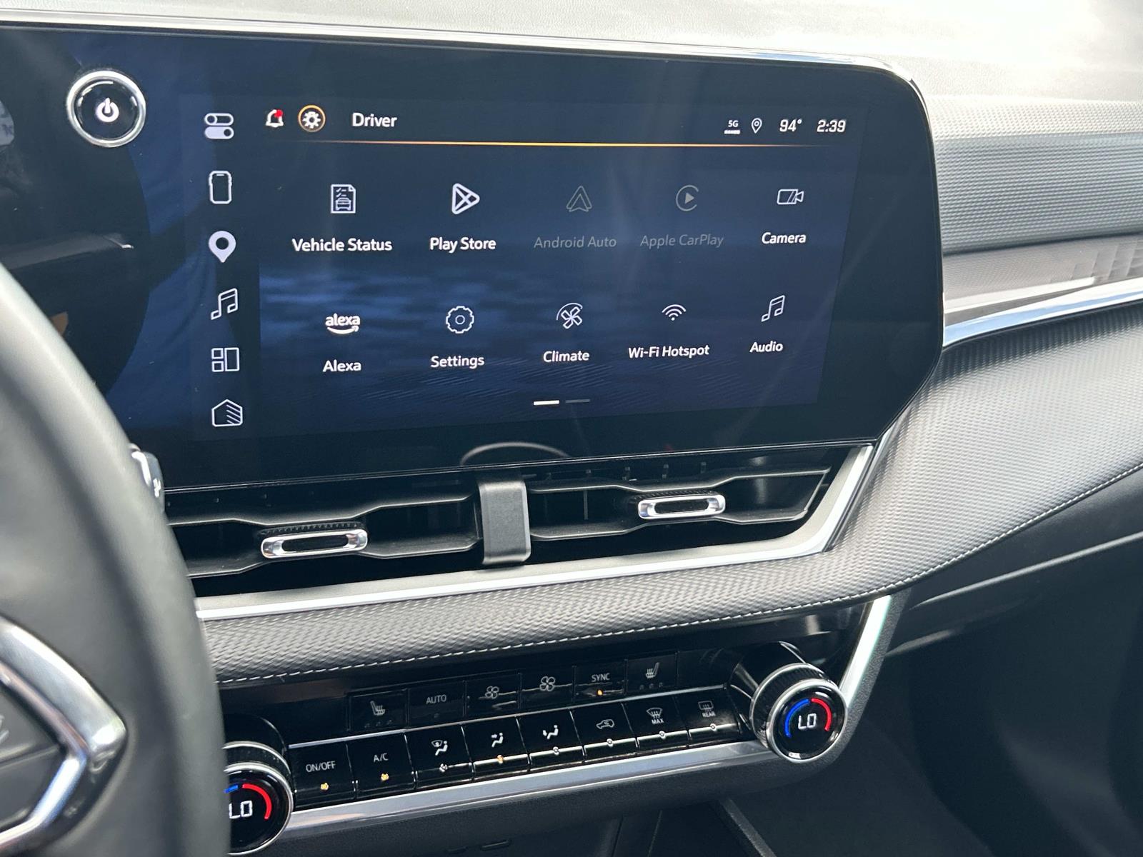 Vehicle photo 30