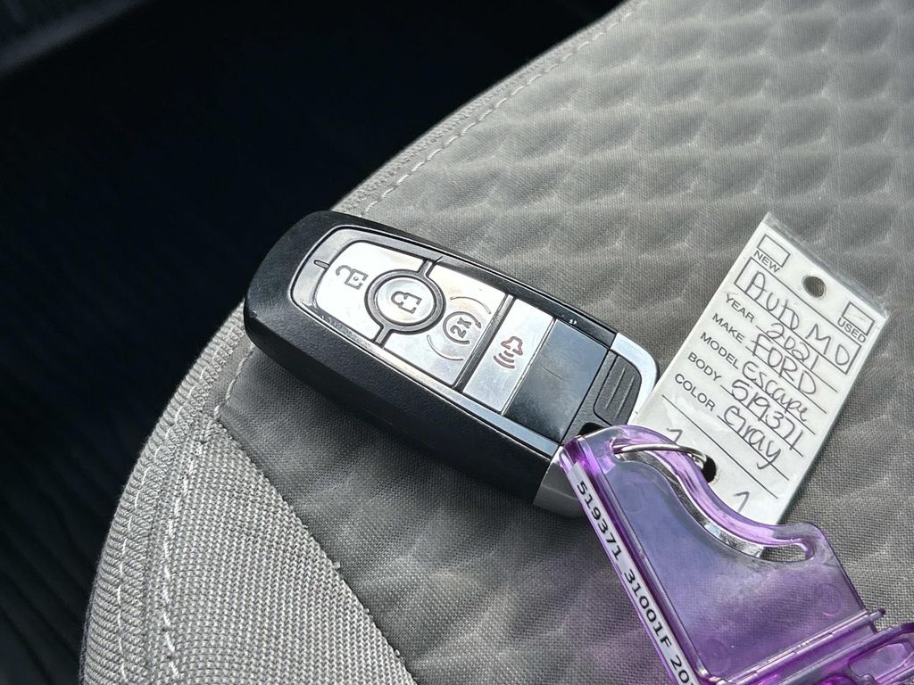Used 2021 Ford Escape SUV