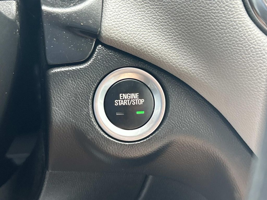 Used 2022 Chevrolet Equinox SUV