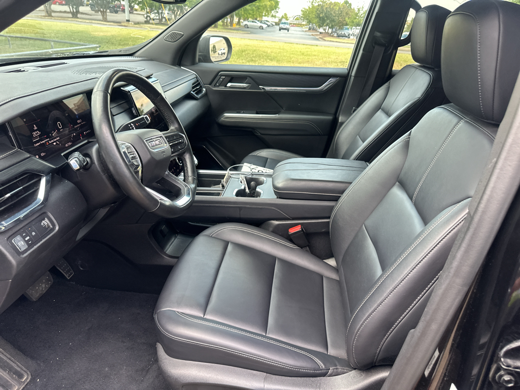 Vehicle photo 21