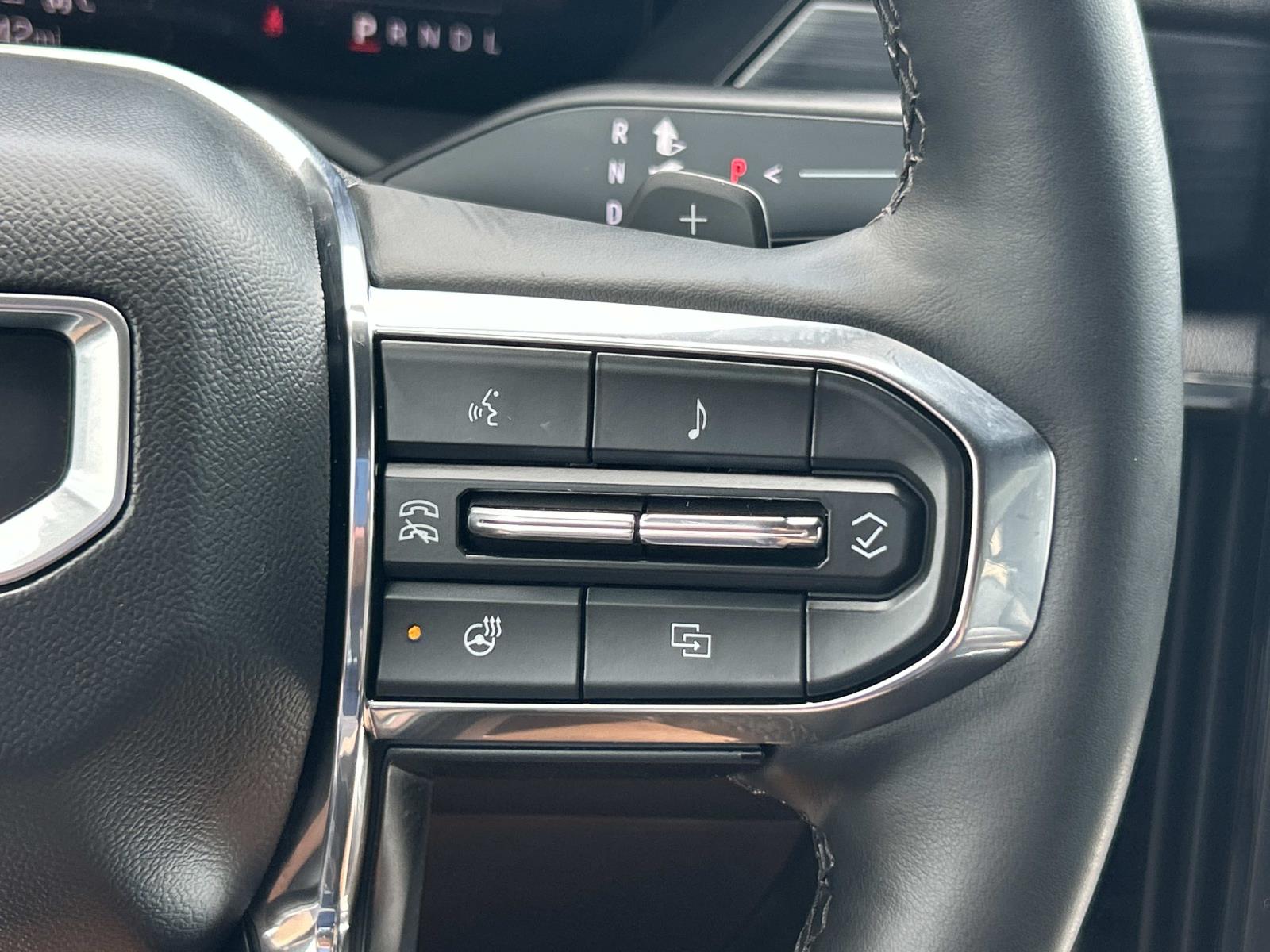 Used 2024 GMC Acadia SUV