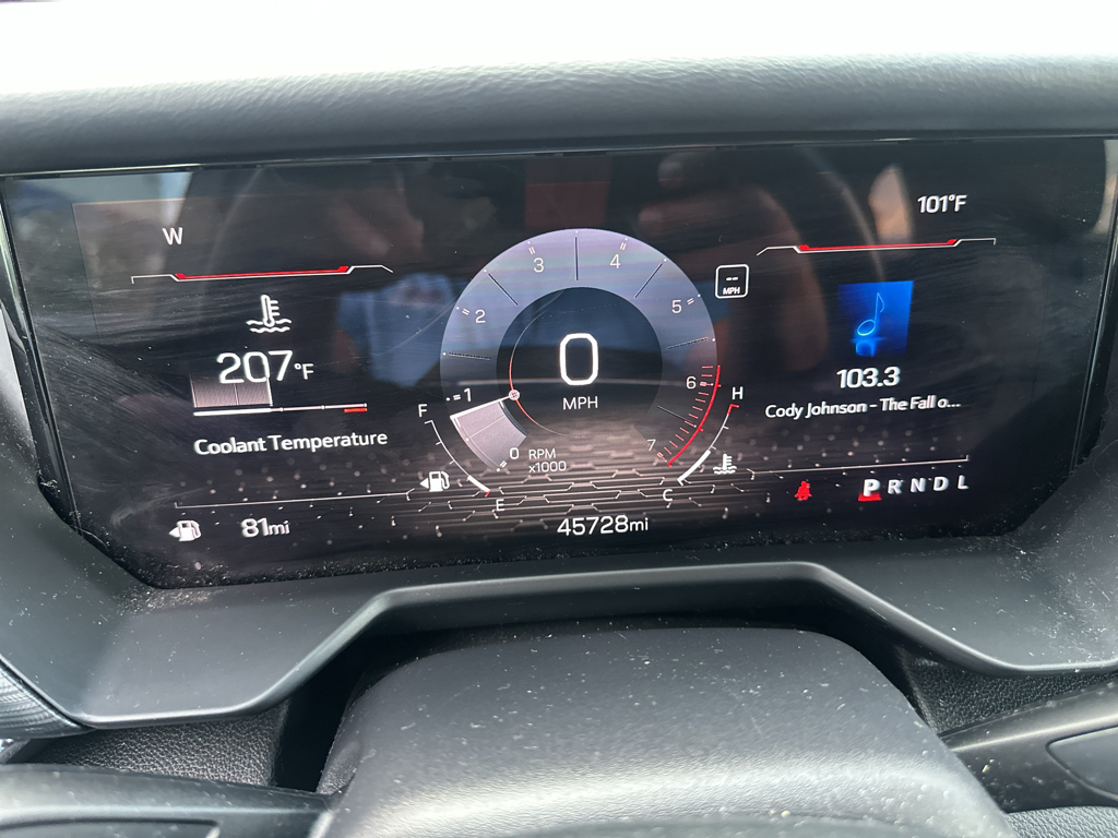 Vehicle photo 28