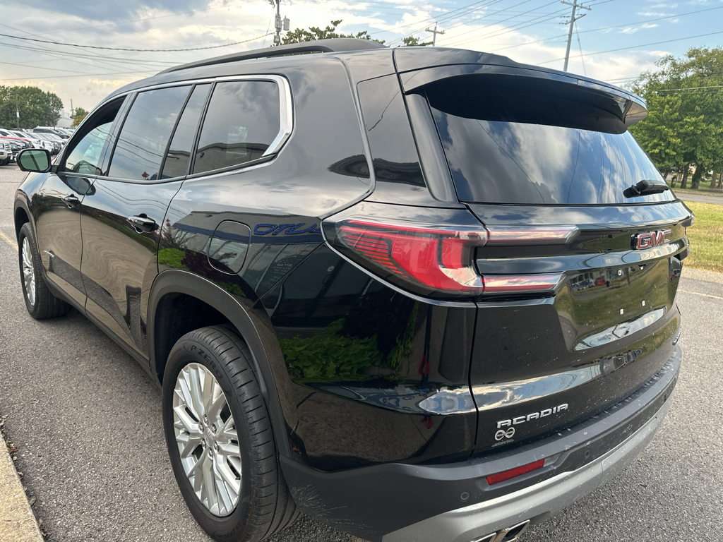 Vehicle photo 6