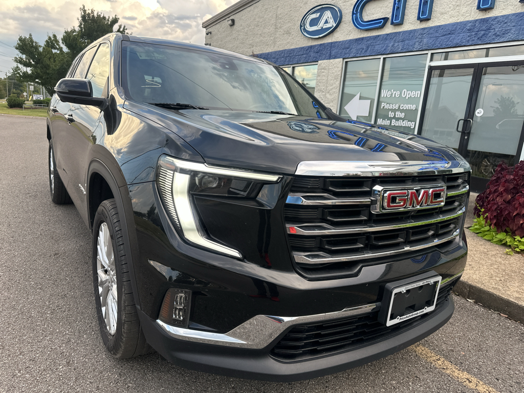 Vehicle photo 2