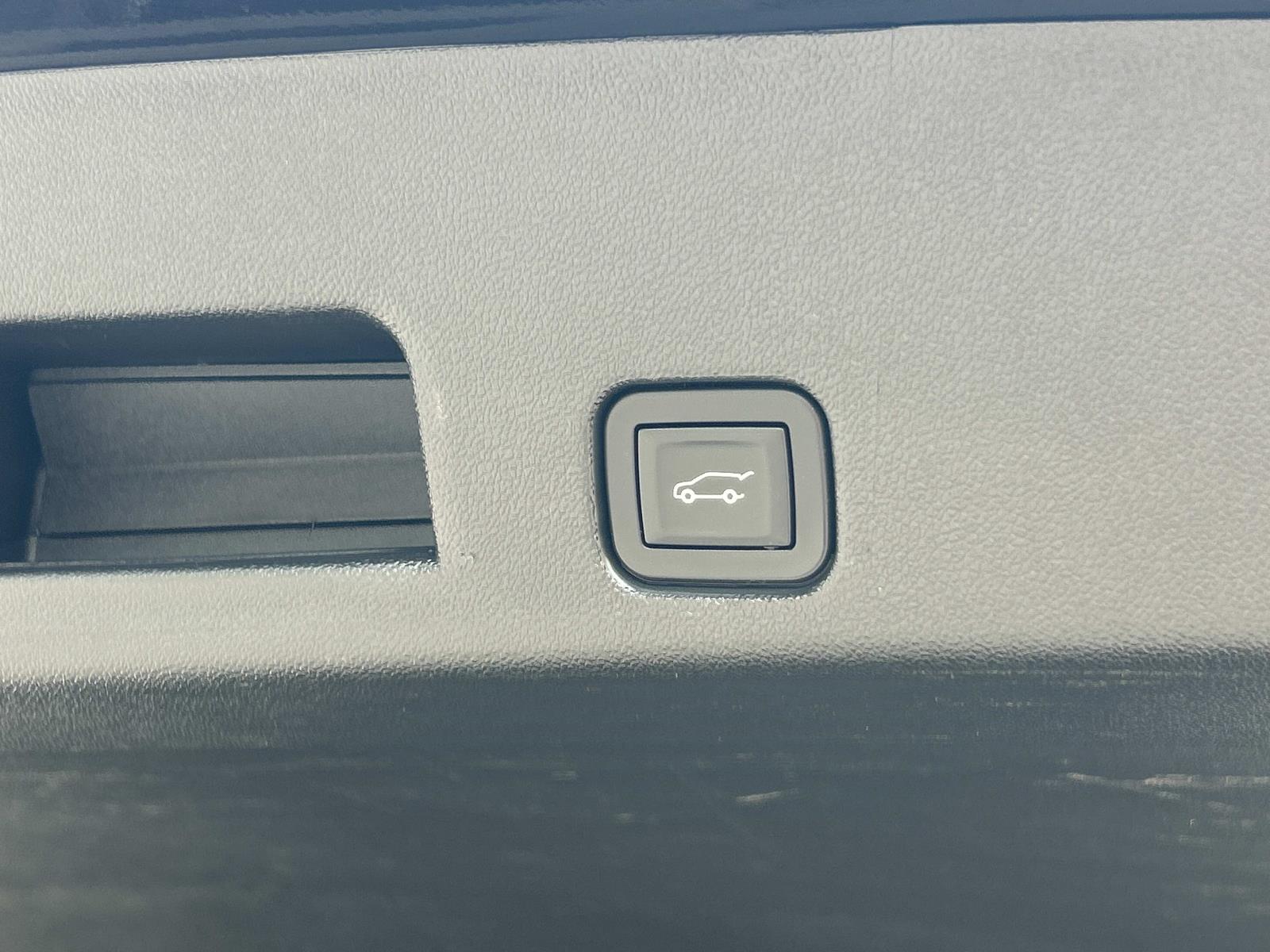 Used 2024 GMC Acadia SUV