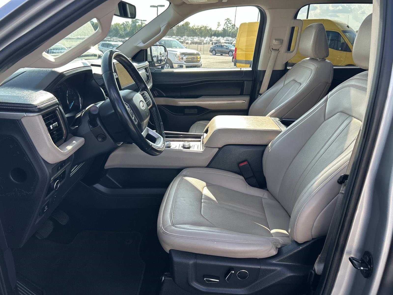 Used 2024 Ford Expedition SUV