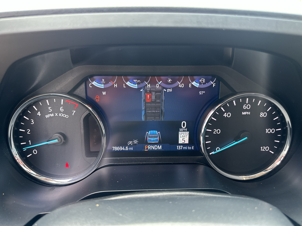 Vehicle photo 27