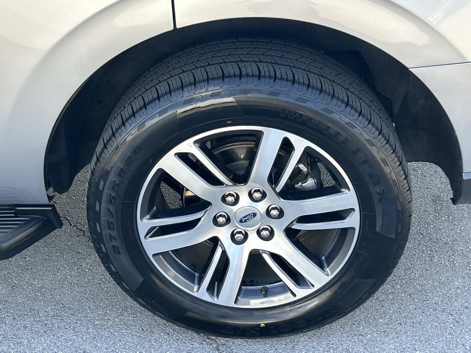 Used 2024 Ford Expedition SUV