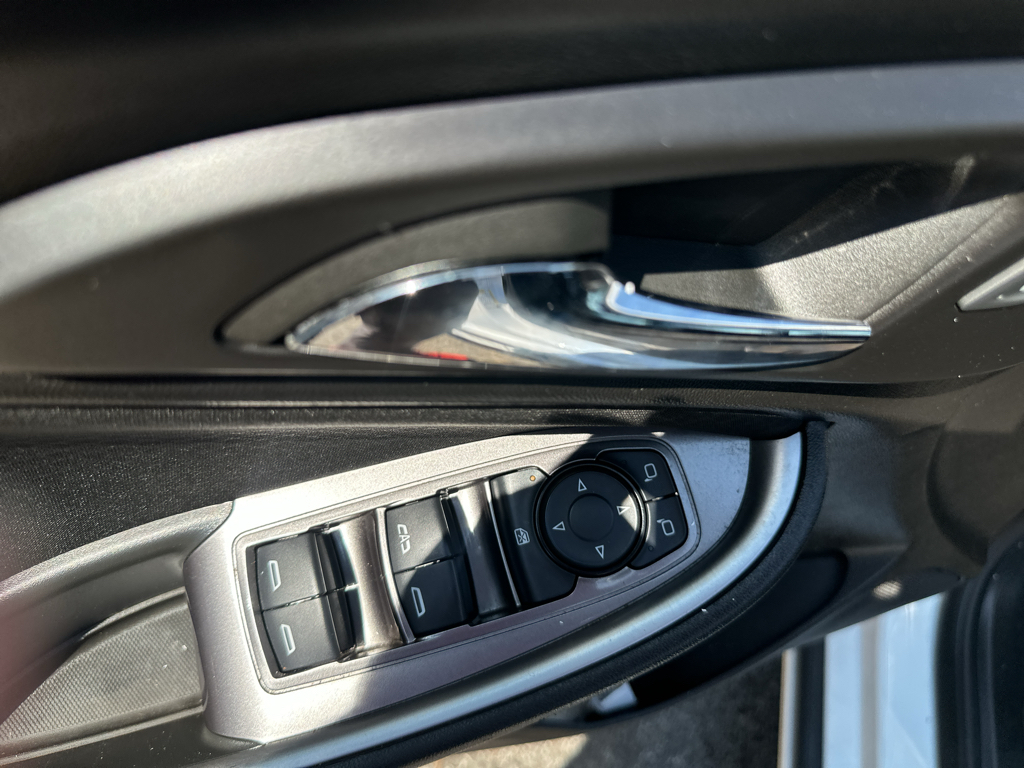 Vehicle photo 20