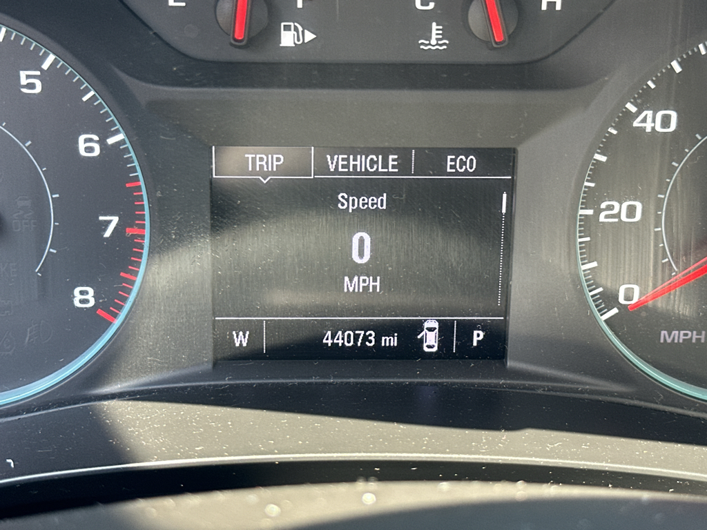 Vehicle photo 26