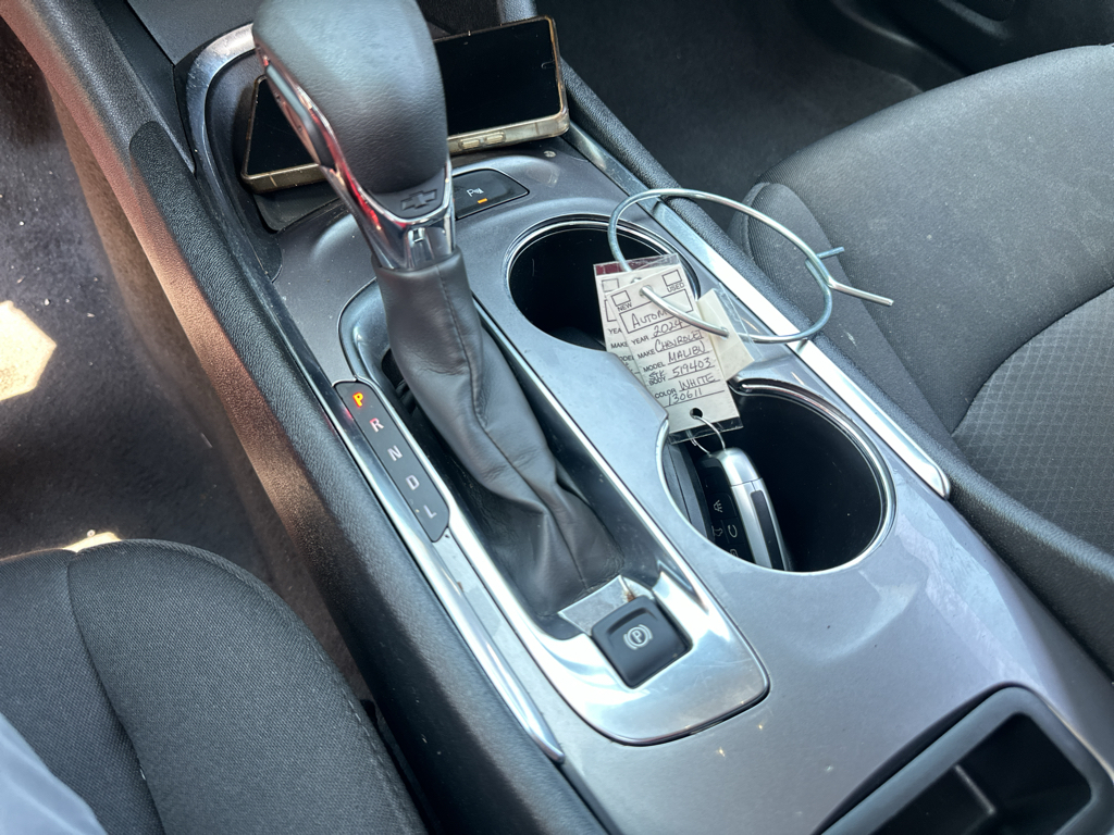 Vehicle photo 30