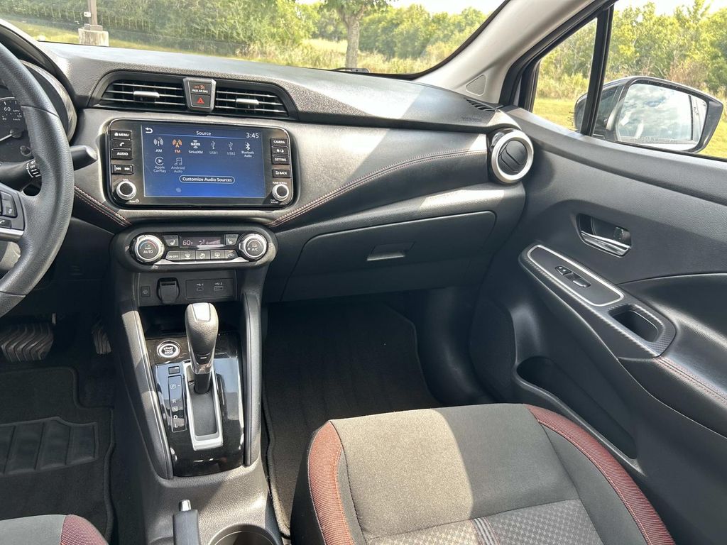 Vehicle photo 20