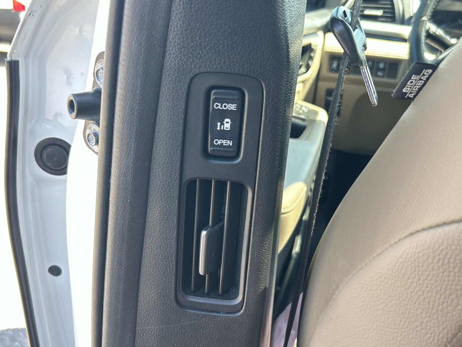 Used 2023 Honda Odyssey Van