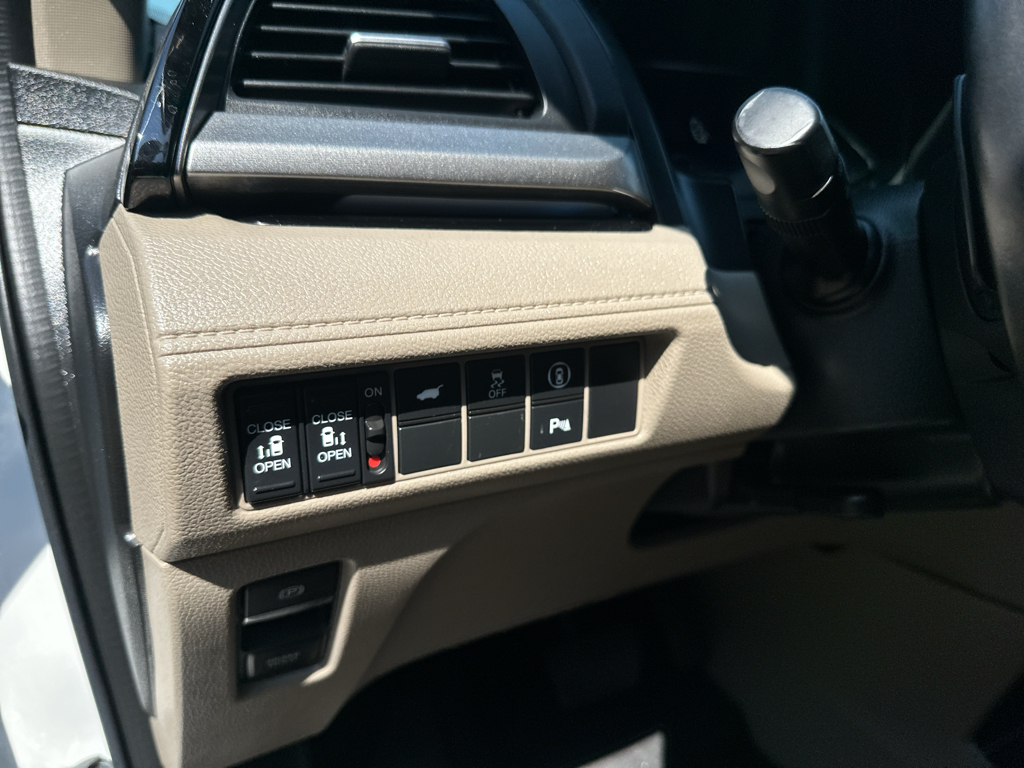 Used 2023 Honda Odyssey Van