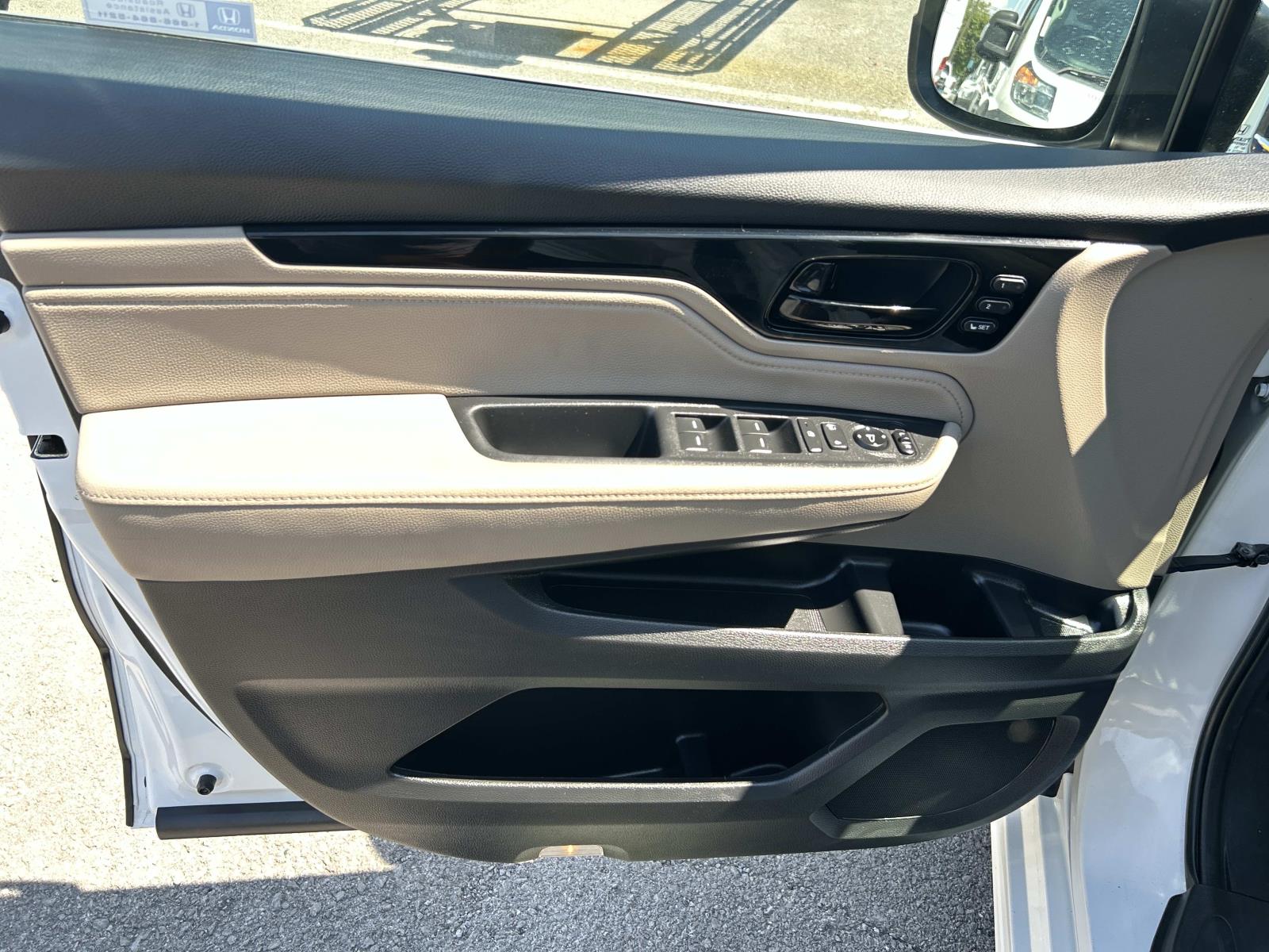 Used 2023 Honda Odyssey Van