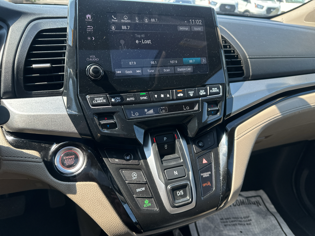 Used 2023 Honda Odyssey Van