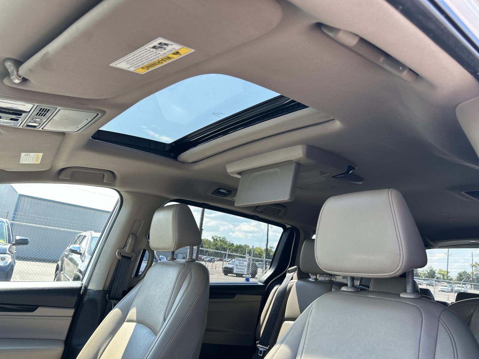 Used 2023 Honda Odyssey Van