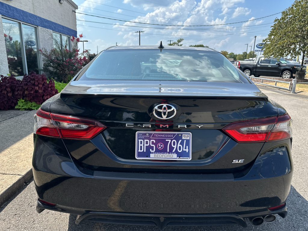 Vehicle photo 5