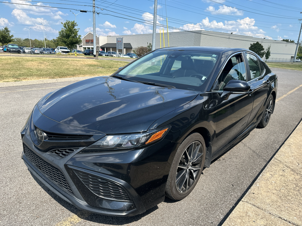 Vehicle photo 8