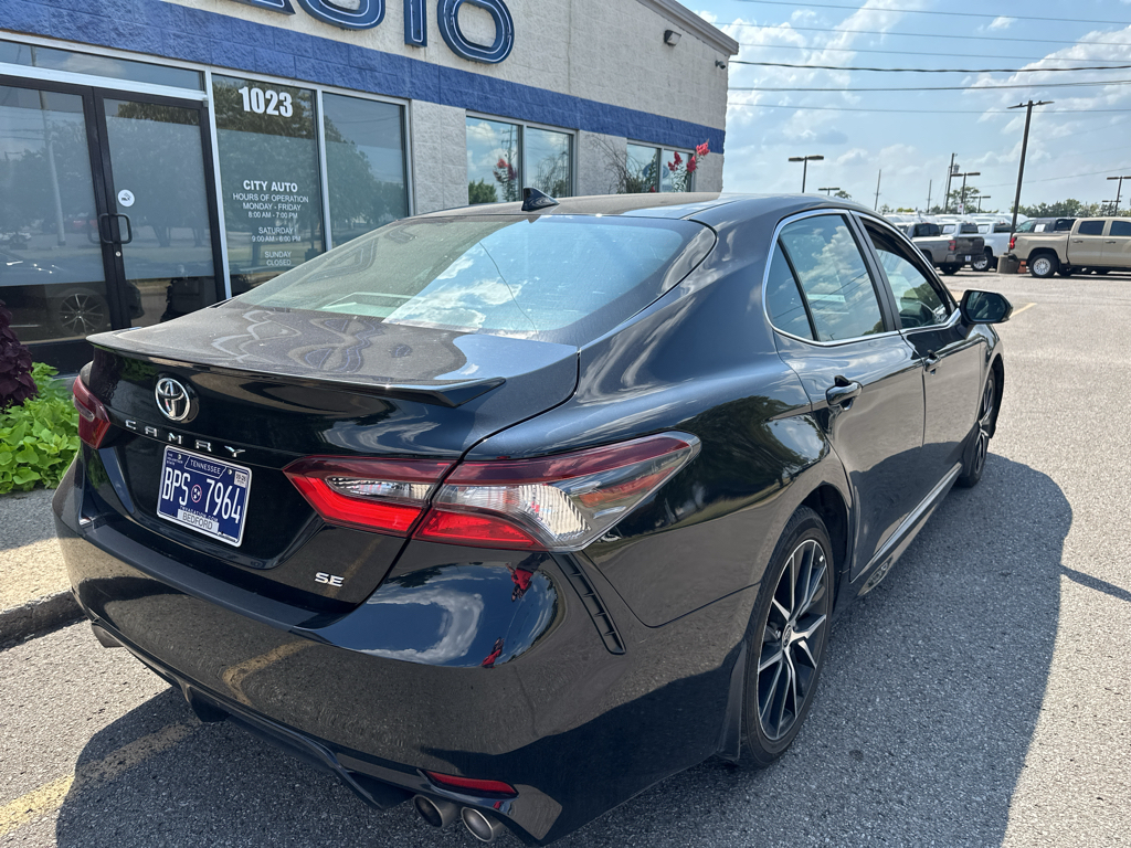 Vehicle photo 4