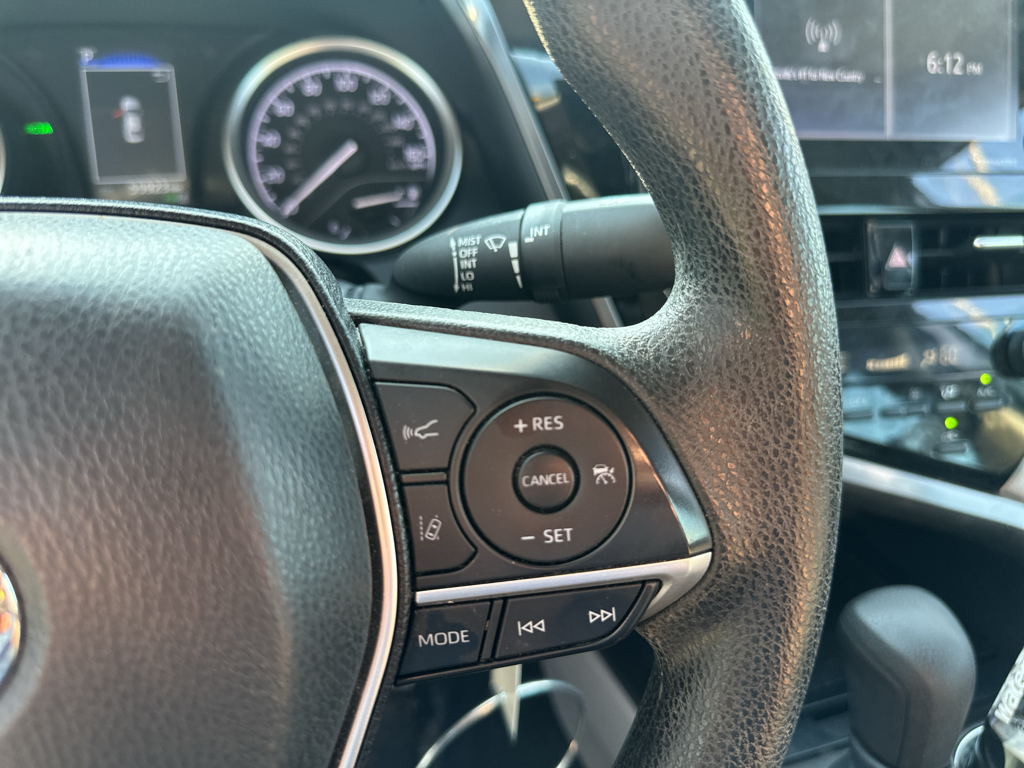 Vehicle photo 24