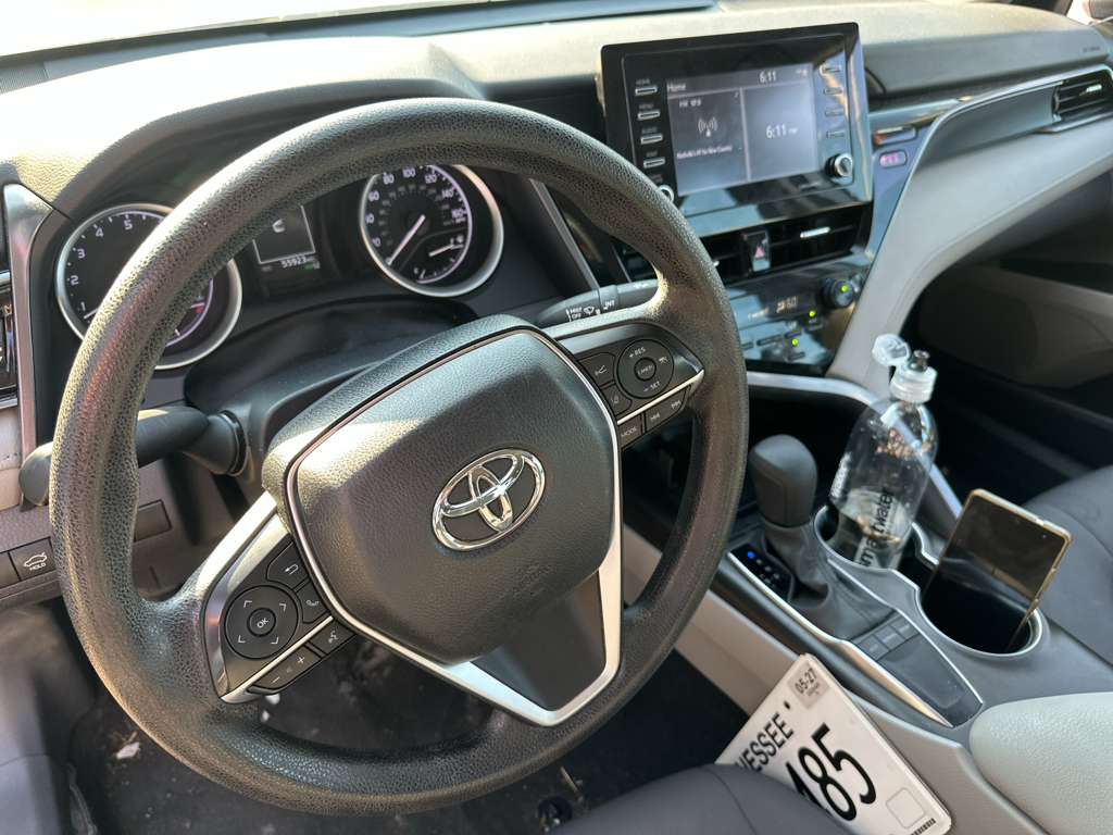 Vehicle photo 21