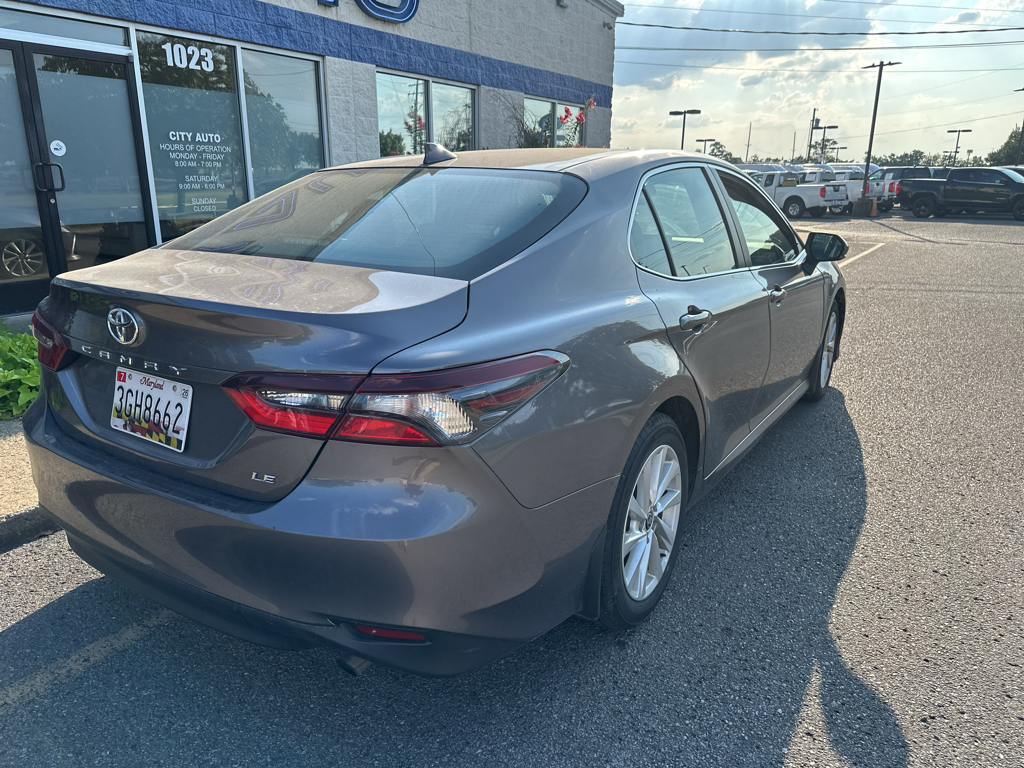Vehicle photo 4