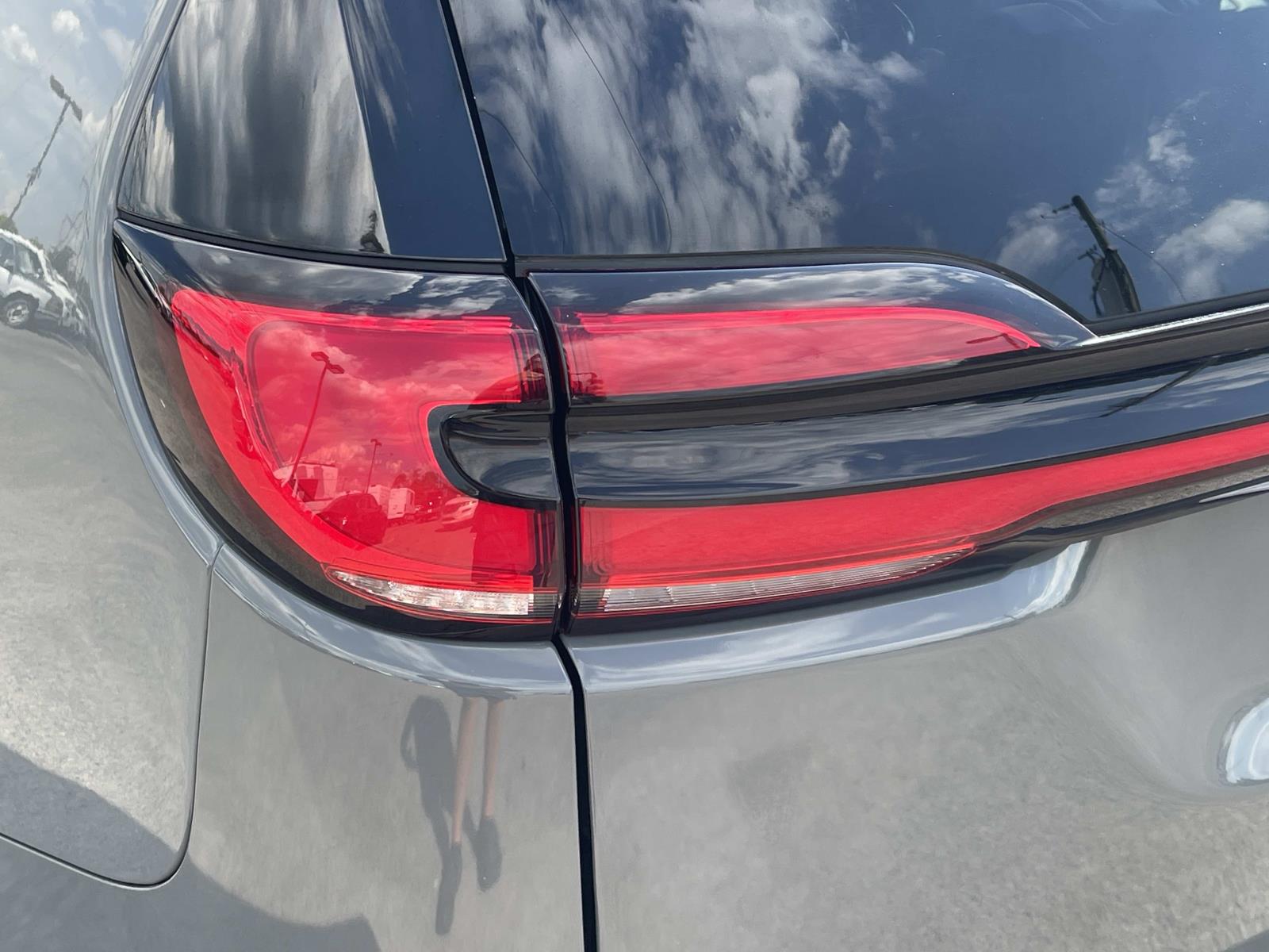 Used 2023 Chrysler Pacifica Van