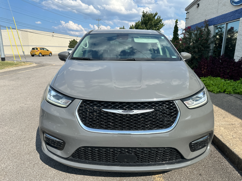 Used 2023 Chrysler Pacifica Van