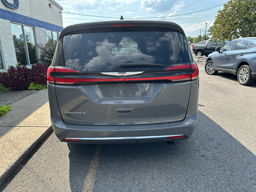 Used 2023 Chrysler Pacifica Van
