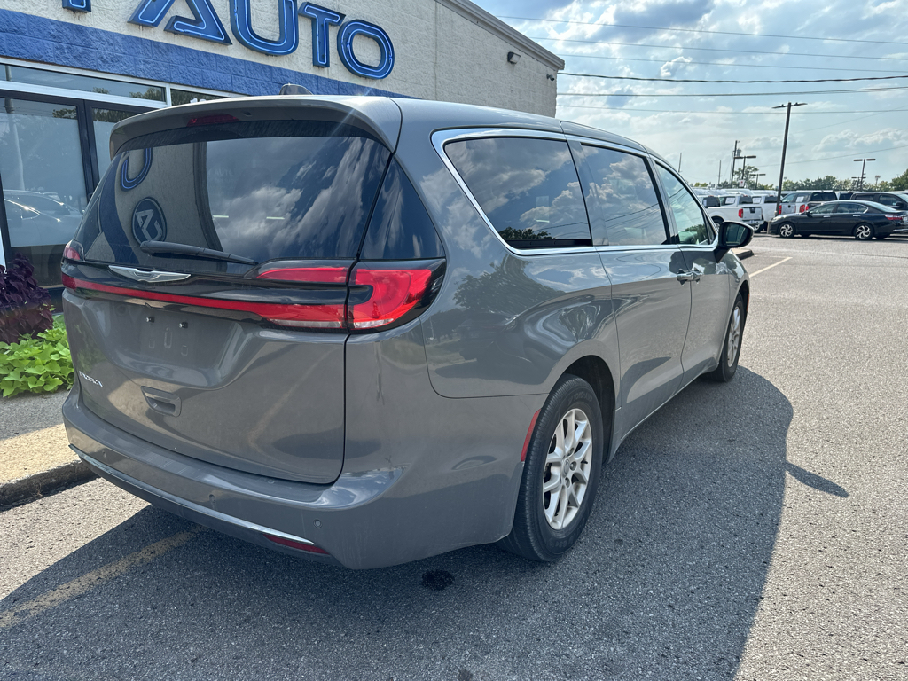Used 2023 Chrysler Pacifica Van