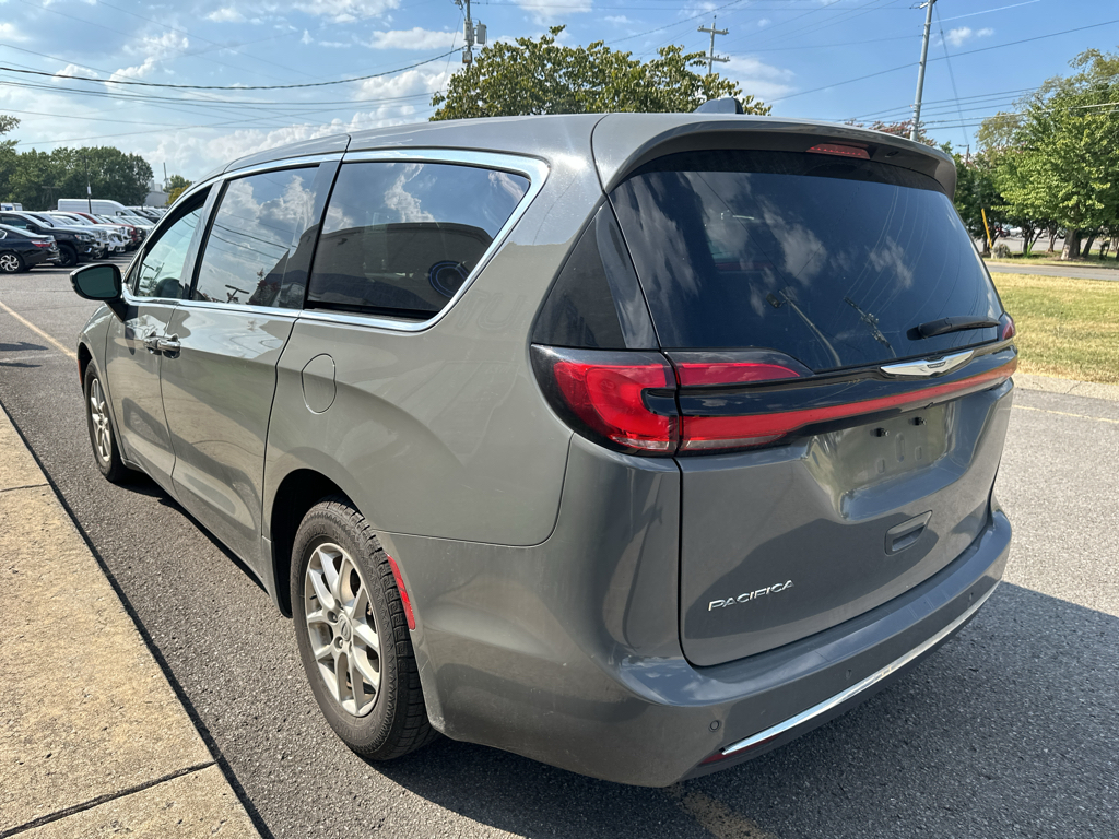 Used 2023 Chrysler Pacifica Van