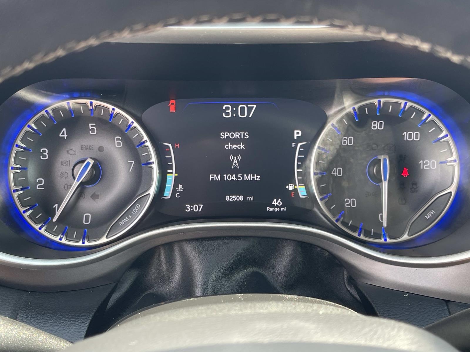 Used 2023 Chrysler Pacifica Van