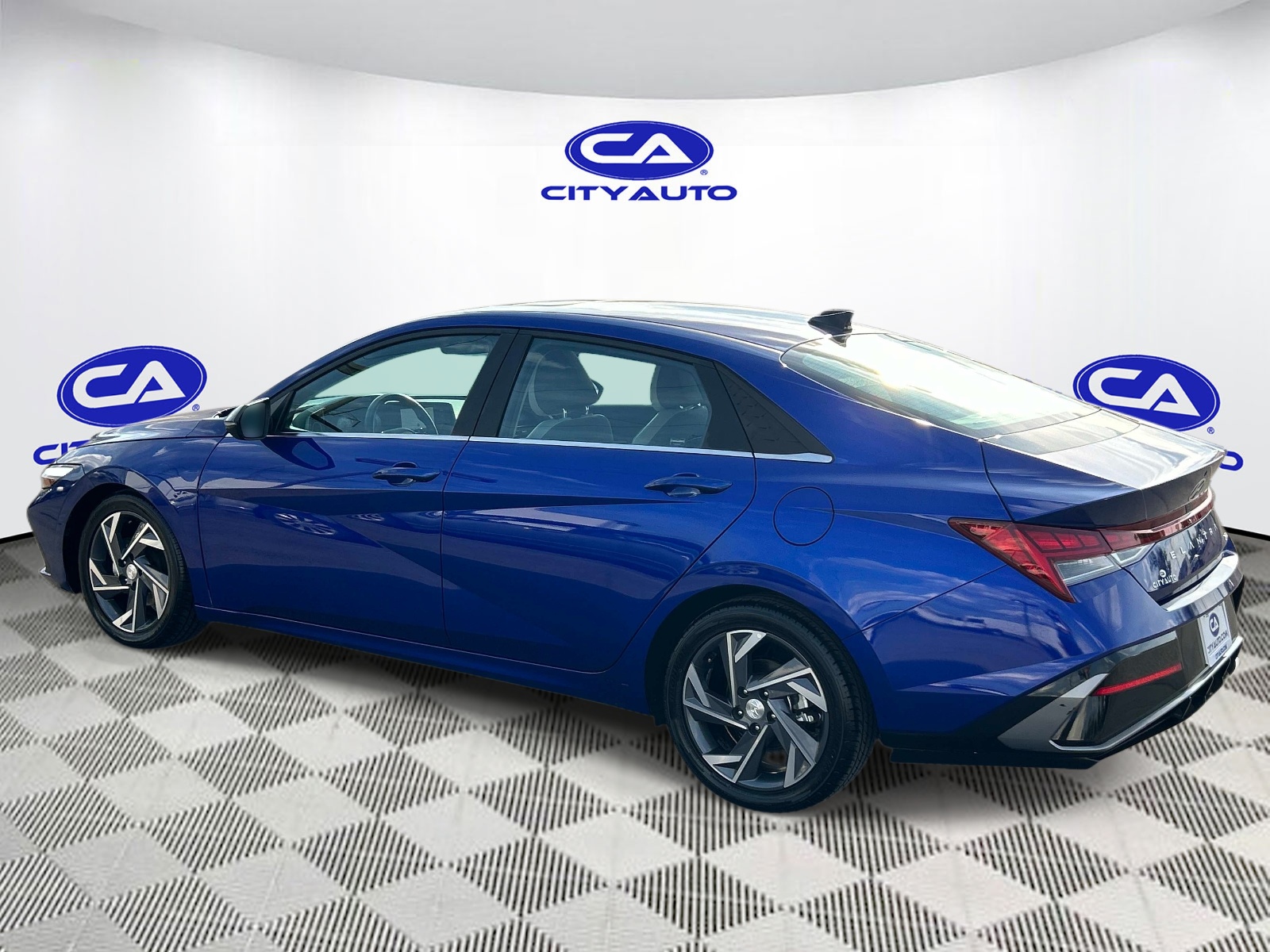 Used 2025 Hyundai Elantra Sedan