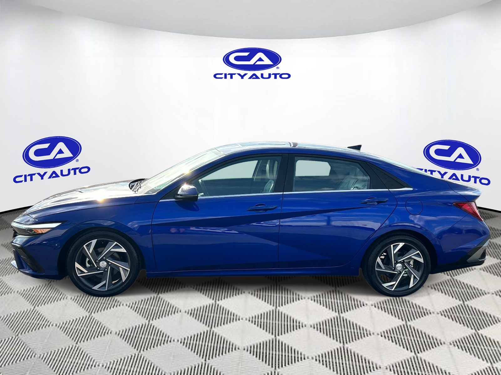 Used 2025 Hyundai Elantra Sedan